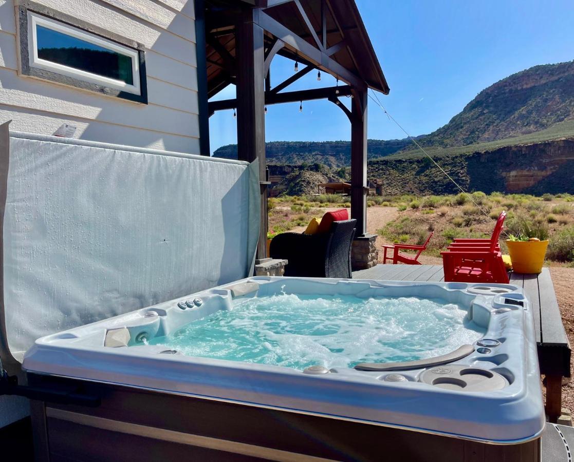 Zions Tiny Oasis Guest House Virgin Bagian luar foto