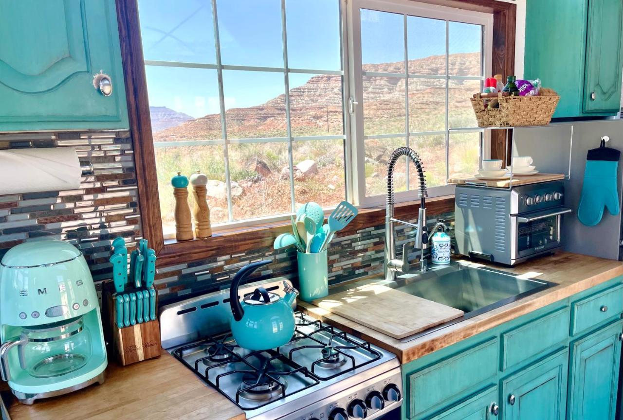 Zions Tiny Oasis Guest House Virgin Bagian luar foto